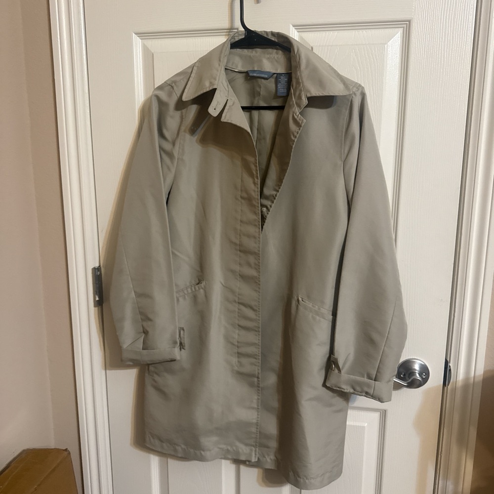 Hillard & Hanson Classic Tan Trench Coat
